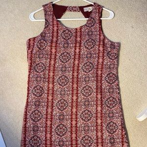 Red Pattern Shift Dress with Keyhole Back Cutout